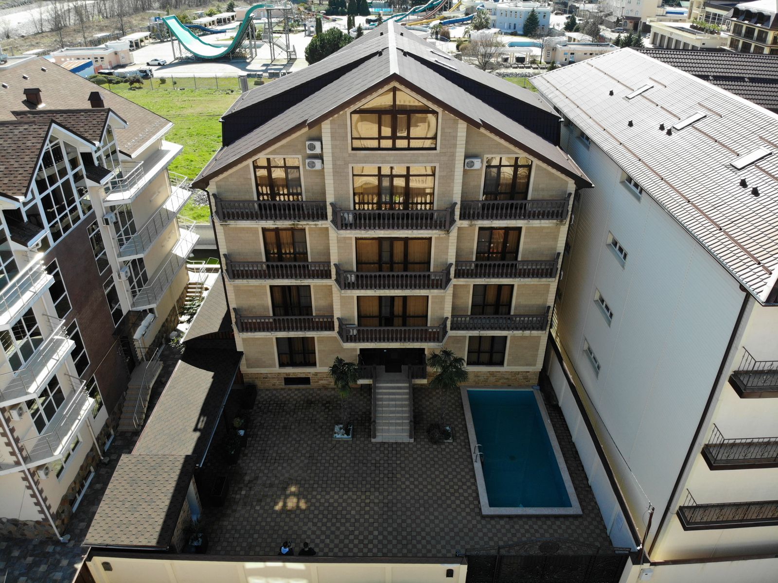 Фото отеля 2