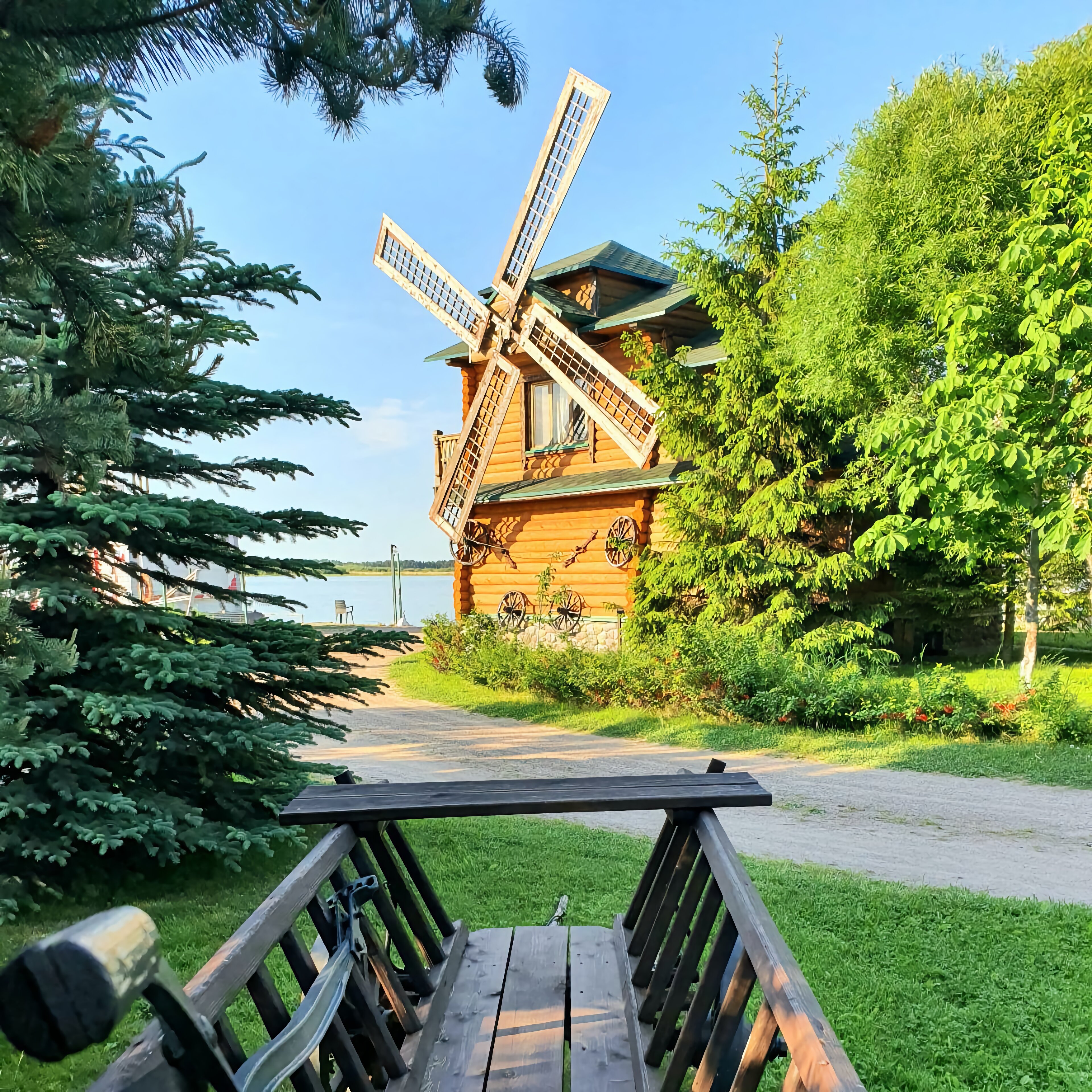 Фото отеля 1