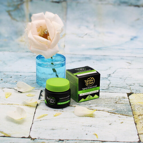 Әйелі екі жігітпен порно