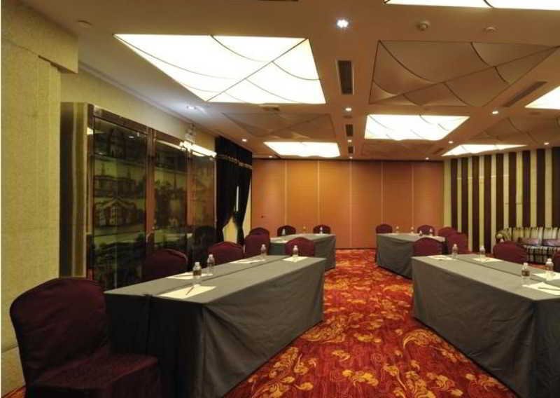 Фото Kingtown Hotel Hongqiao