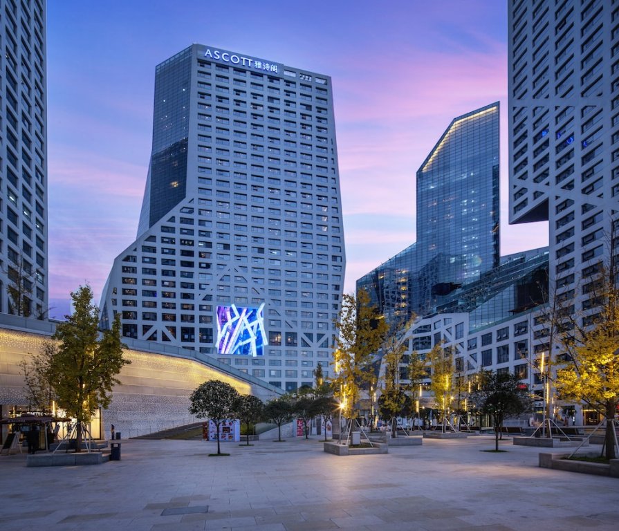 Фото Ascott Raffles City Chengdu