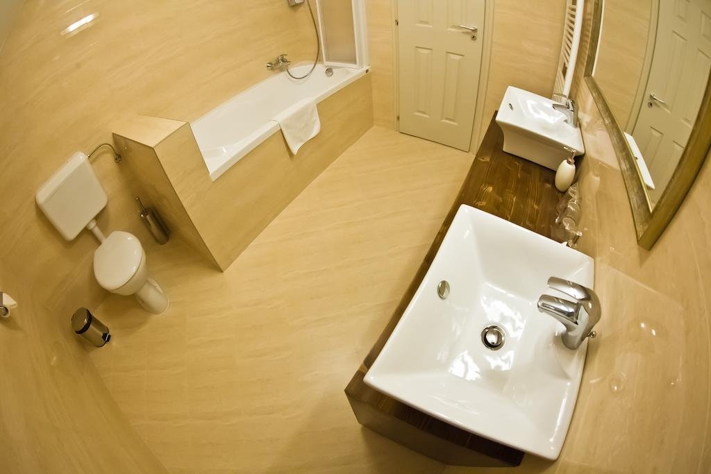 Фото Oliva Hotel & Restaurant