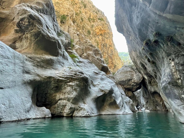 Каньон Гейнюк висячий камень