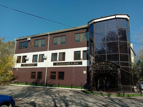 Әйелдердің зәр шығарып жатқан жасырын камерасы