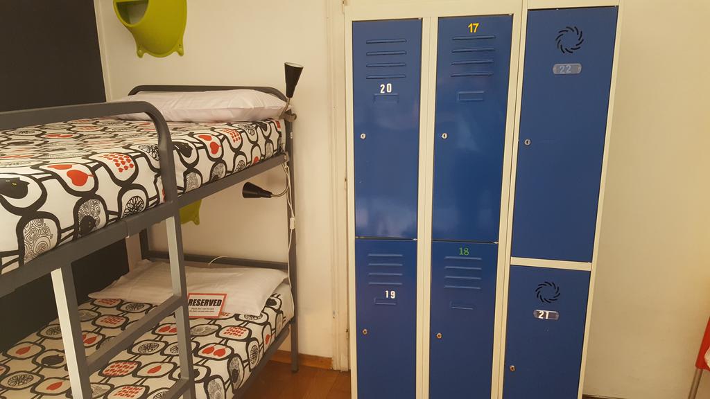 Фото Diagonal House