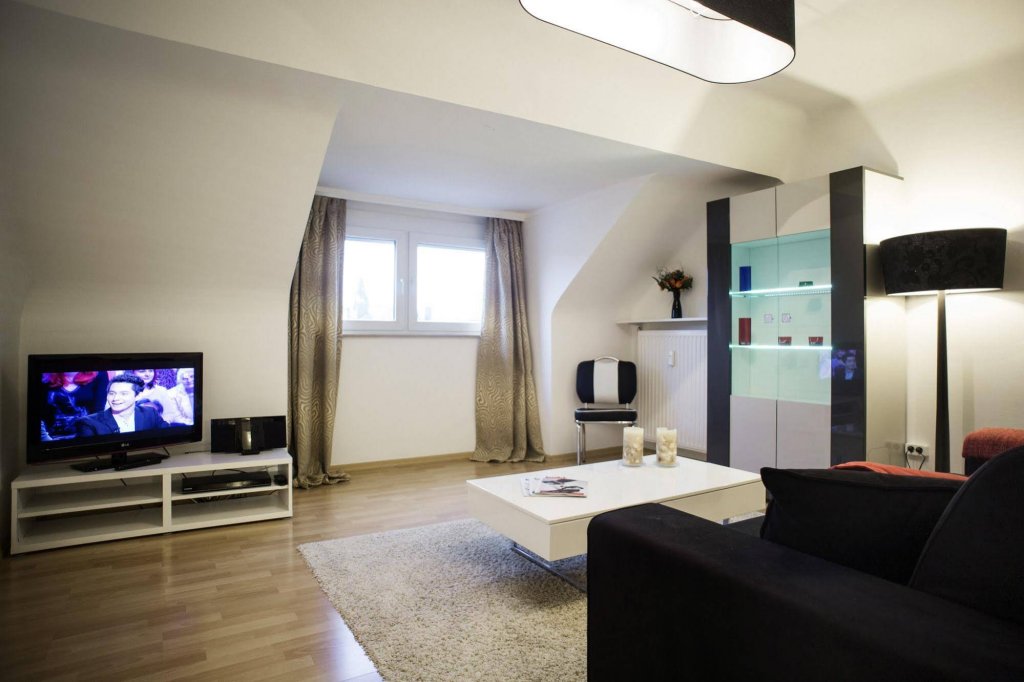 Фото The Queen Luxury Apartments - Villa Medici