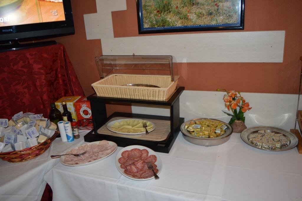 Фото Giappone Inn Parking Hotel