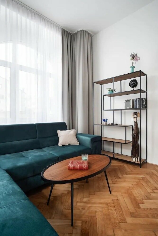 Фото Helen Homestay Karlín Prague