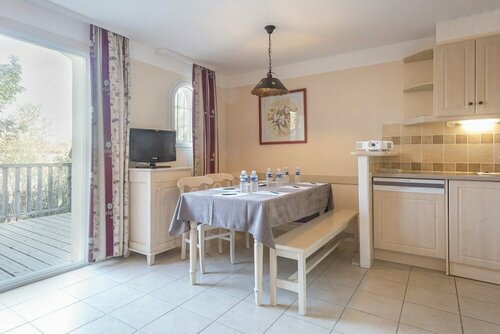 Гостиница Sowell Hotels Ardèche в Ларжантьере