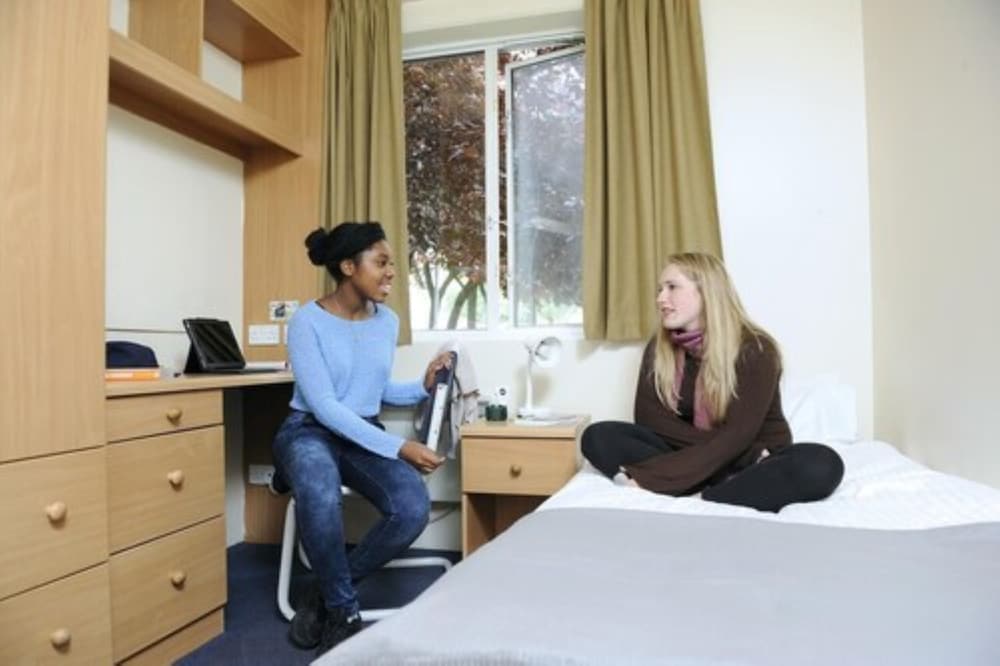 Фото Platt Hall - Campus Accommodation