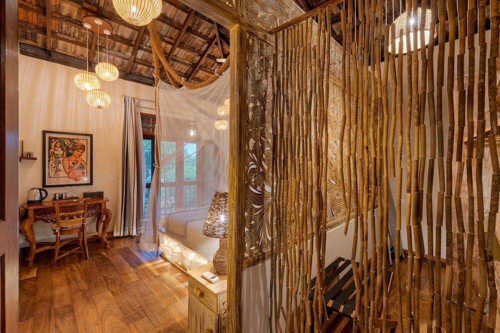 Фото DCanal House