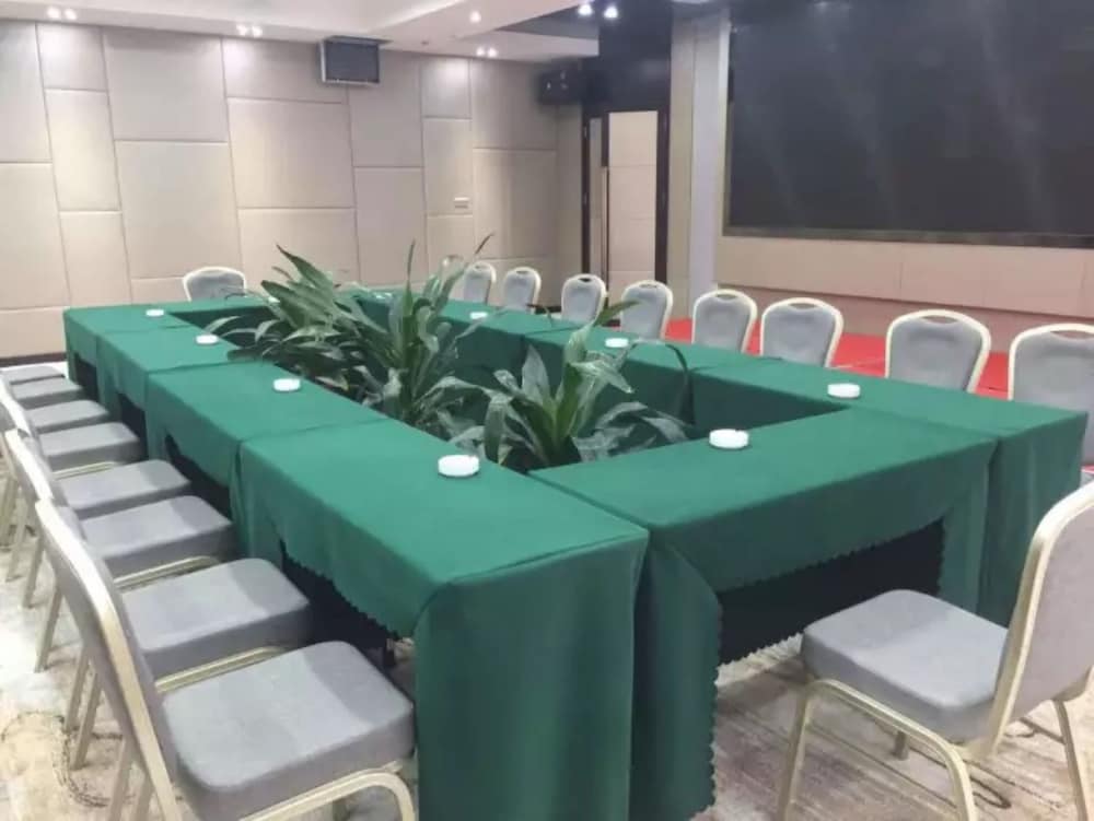 Фото Zhuzhou Jinjin Haiyue Hotel