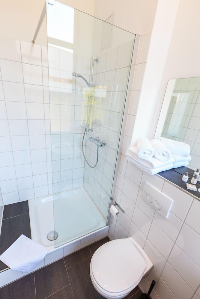 Фото Ruhr Inn Hotel