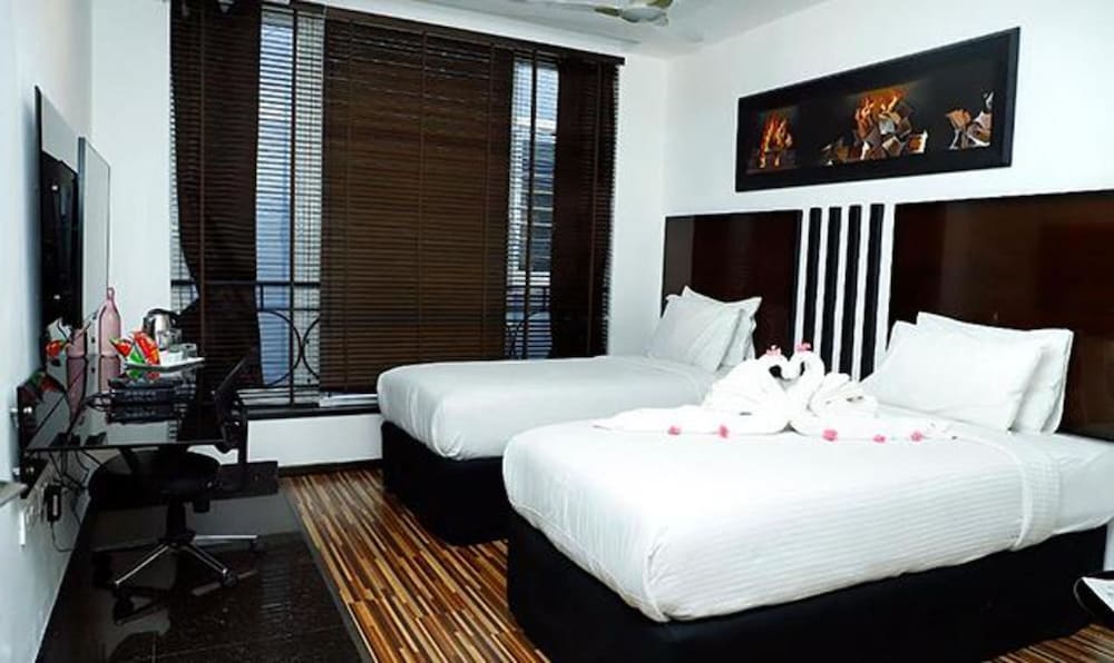 Фото отеля 2