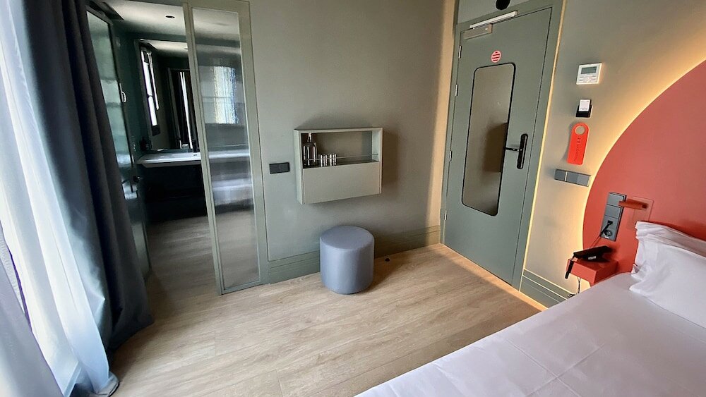 Фото Chic & Basic dot