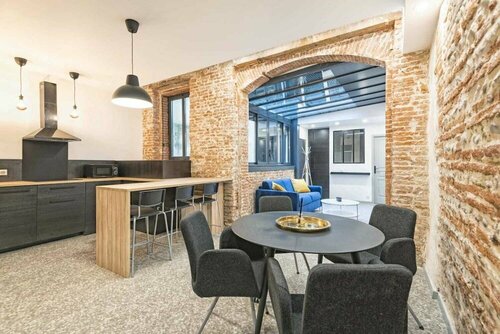 Гостиница Villa Lafaille Apartment Hotel by J в Тулузе