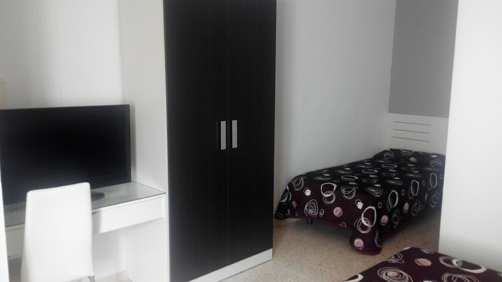 Фото Hostal Ocaña Manilva