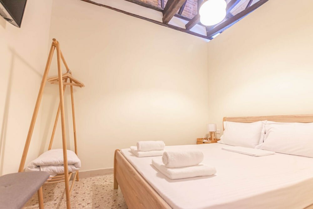 Фото Athens Plaka Family Suites