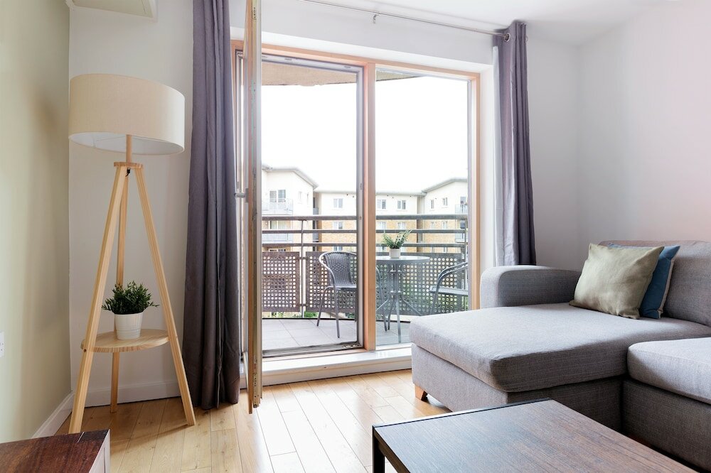 Фото The Bow Apartment