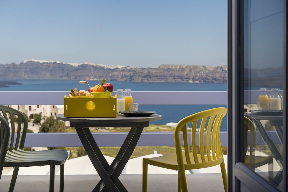 Фото Earino Suites & Villas