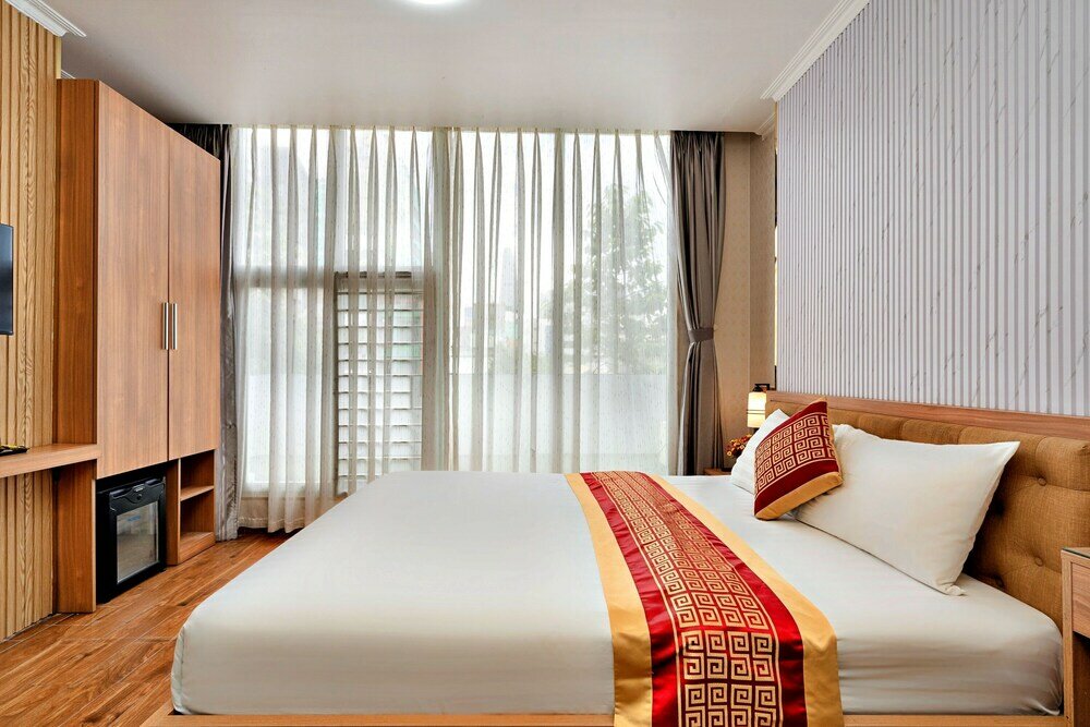 Фото Hanz Luna Hotel