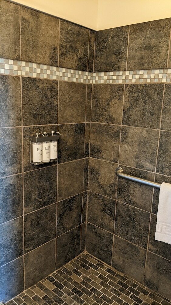 Фото The Meadowlark Inn