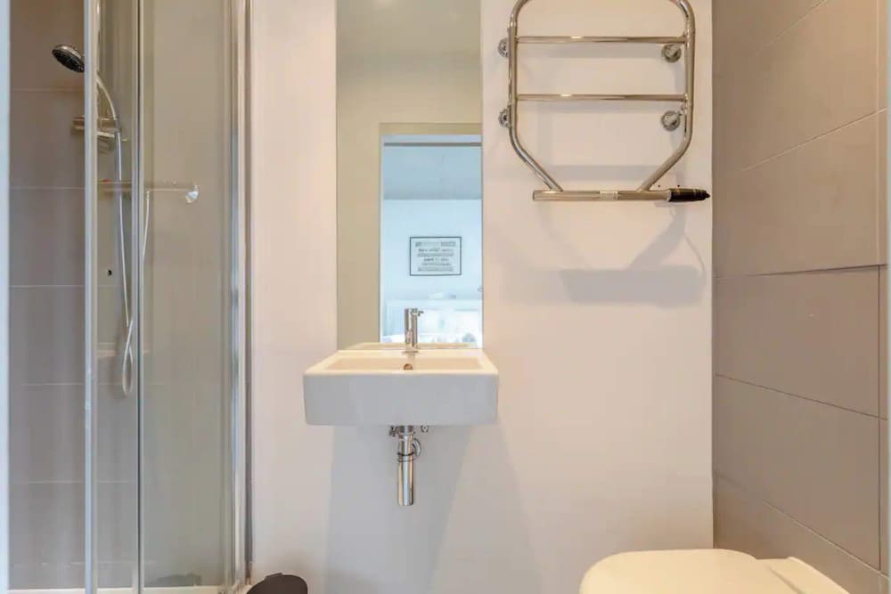 Фото Beautiful & Bright 2bd Flat - Dalston!