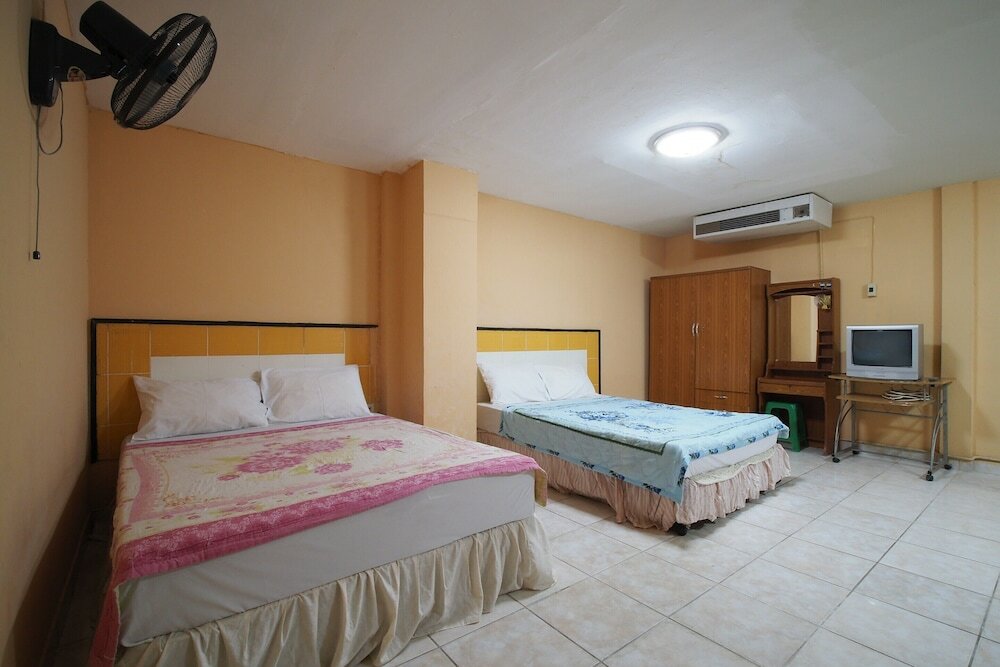 Фото Oyo 1004 Naklua Mansion