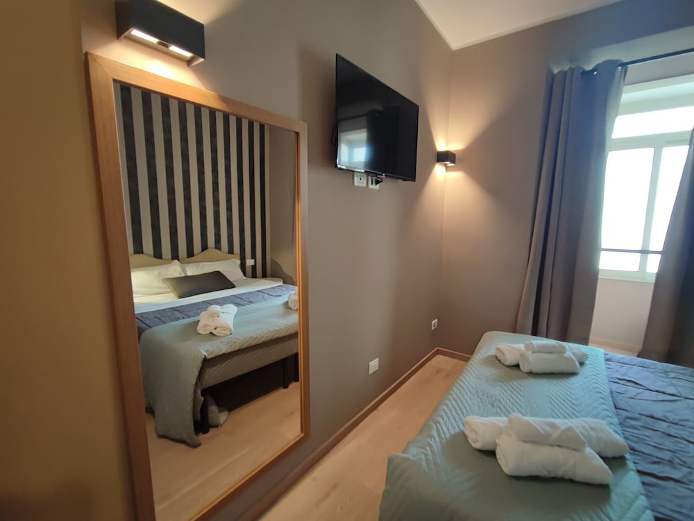 Фото Romalive Hotel