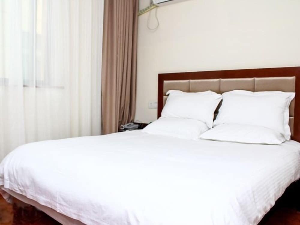 Фото GreenTree Inn Wuxi New District North Changjiang Road Jincheng Road Express Hotel