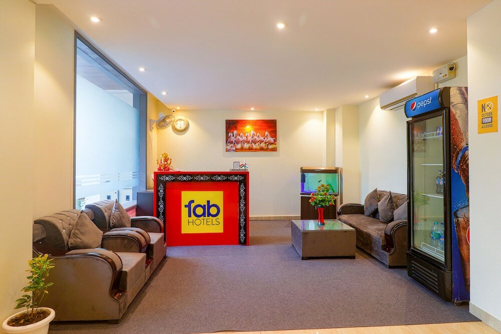 Фото Fabhotel The Premium Suits