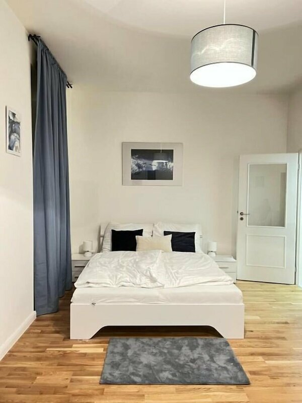 Гостиница Helen Homestay Florenc Newly Apartment в Праге