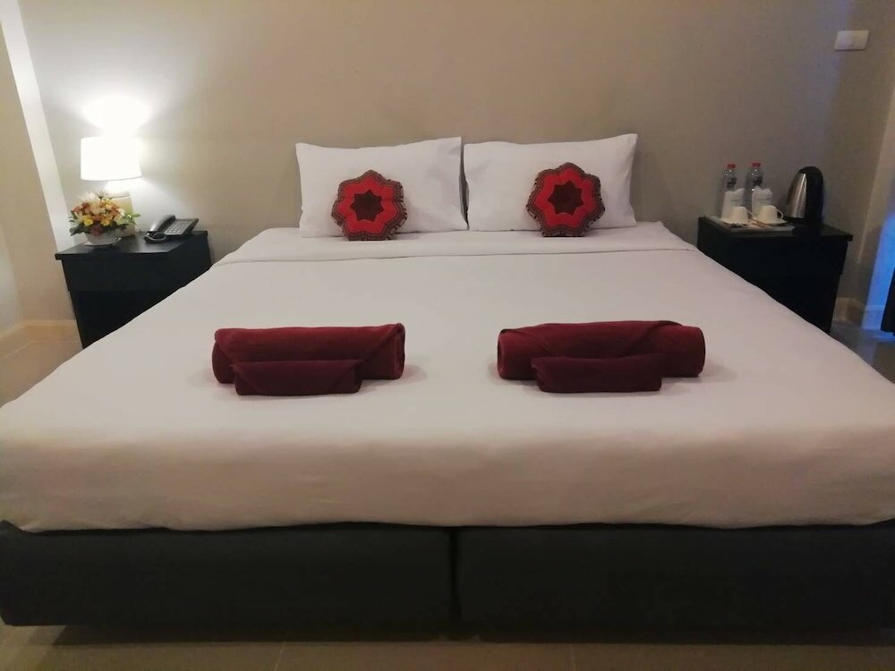 Фото May House Karon Beach