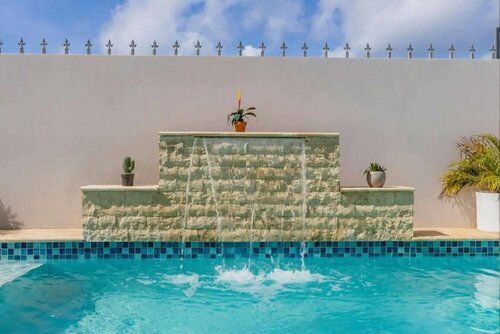 Гостиница Remodeled 6br - Privatepool Gameroom Close2beach в Ноорде