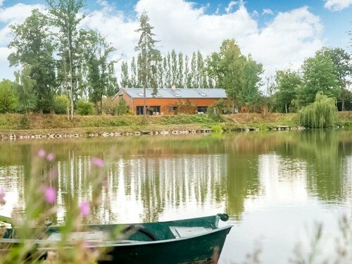 Гостиница Premium Cottage in Florennes Near Private Fish Lake, Forest