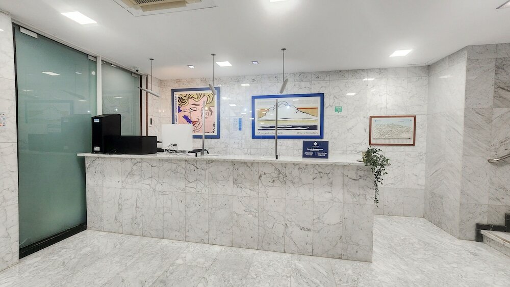 Фото City House Pathos