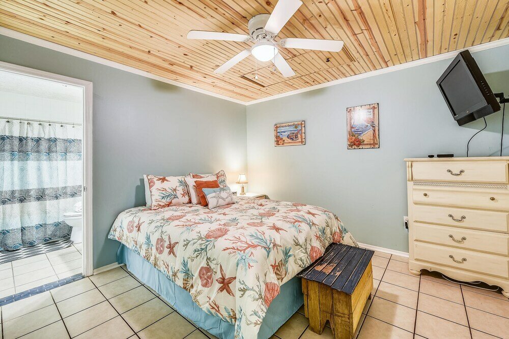 Фото Grand Lagoon Cove by Book That Condo