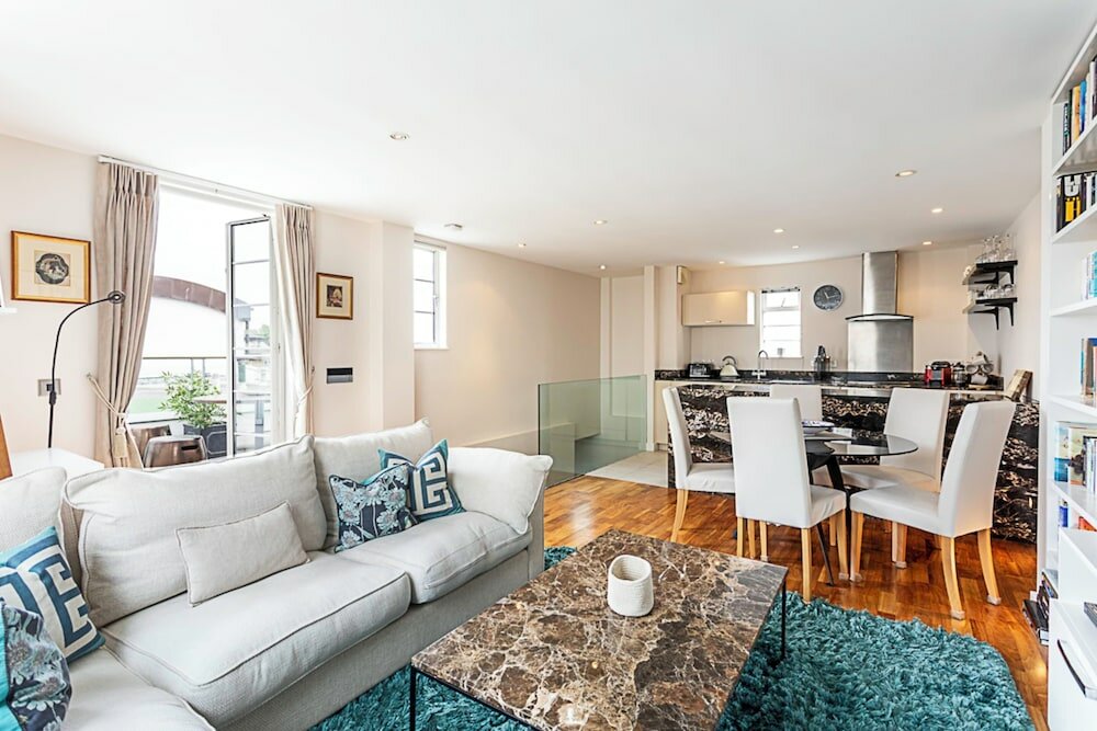 Фото Luxury and Modern Bayswater Apartment