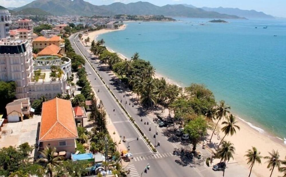 Фото Holiday Hotel