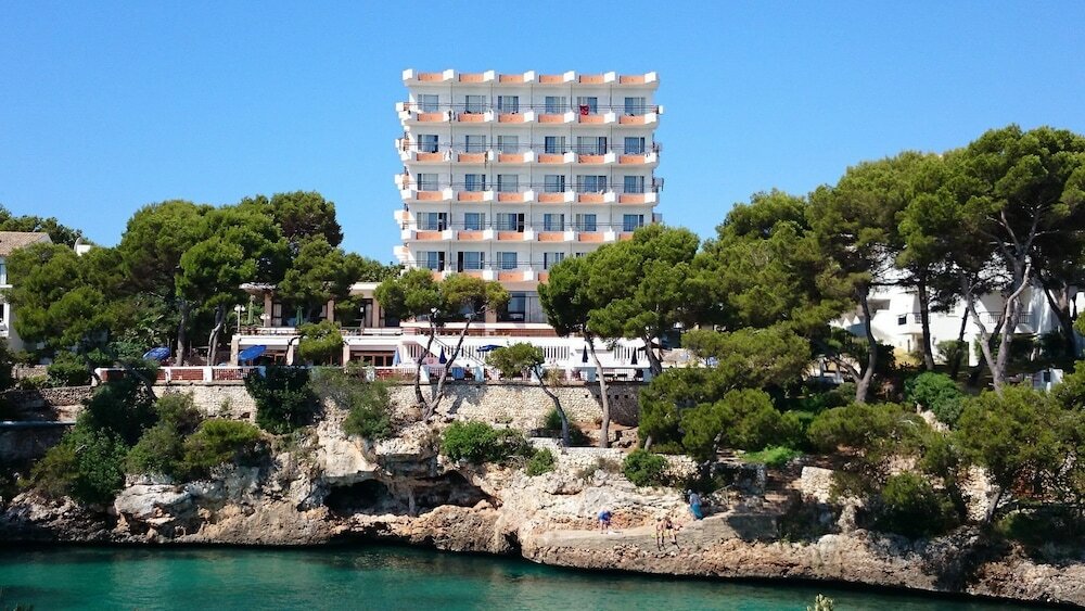 Фото Hotel Cabot Cala Ferrera