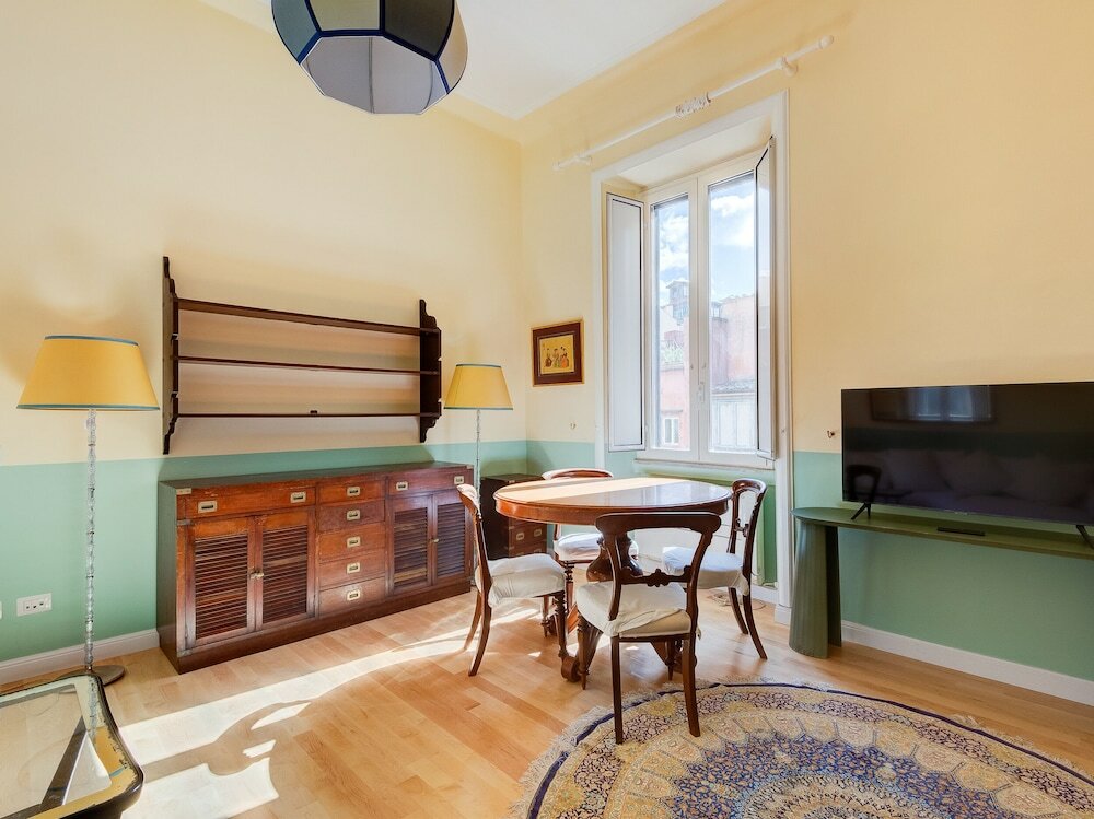 Фото Apartment Luxury Spanish Steps Hov 51501