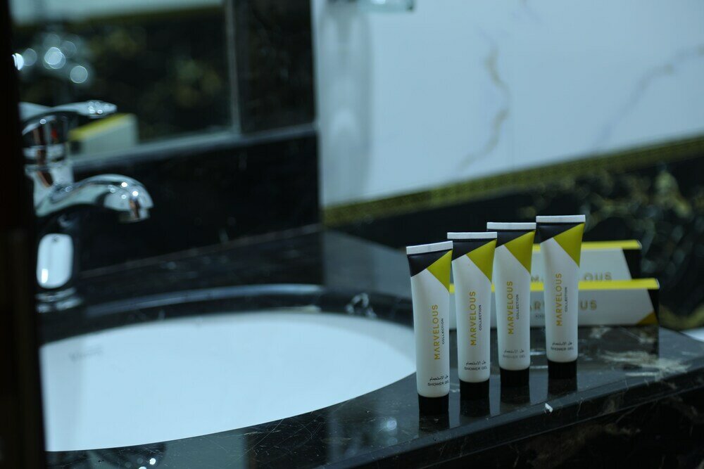 Фото Golden Rest Hotel