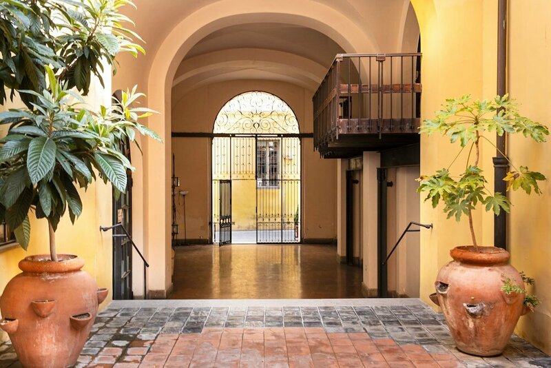 Гостиница Charme & Chic San Giacomo в Риме