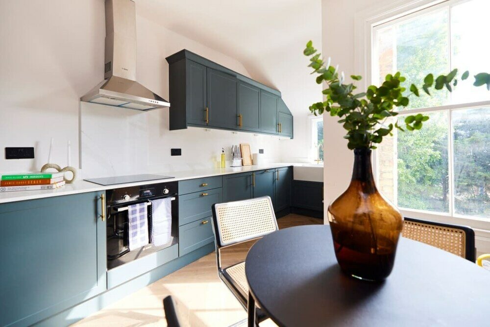 Фото The Elmfield Road Wonder - Dazzling 2bdr Flat