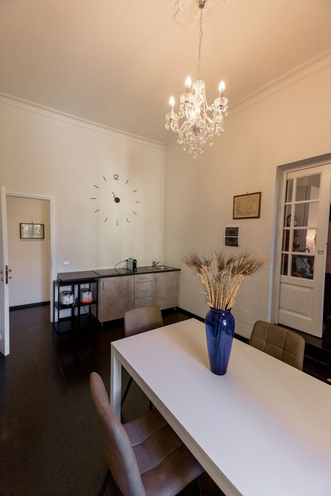 Фото Borgo Pinti Suites Le Stanze dei Nobili