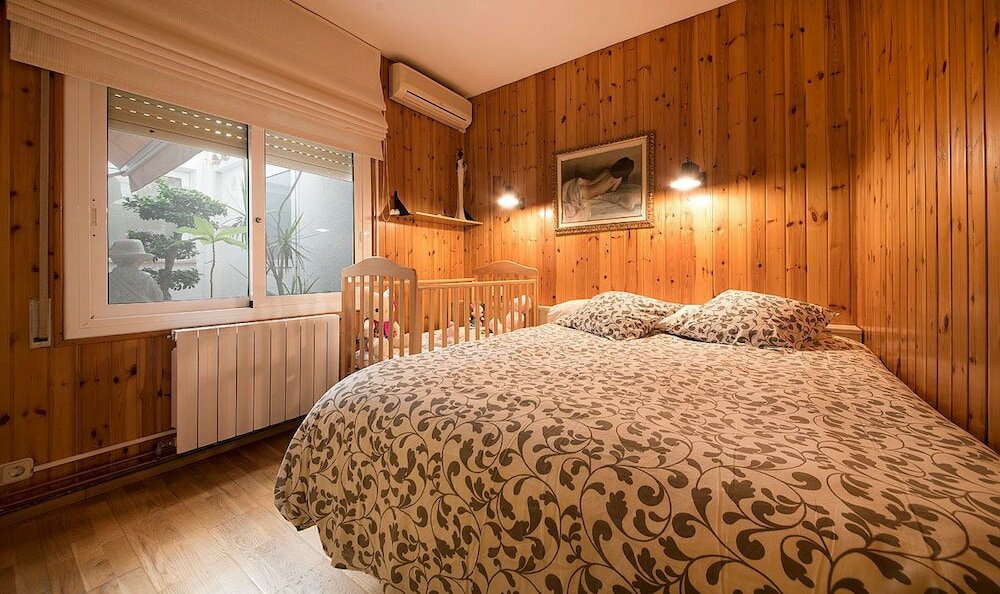 Фото Apartamentos Montserrat