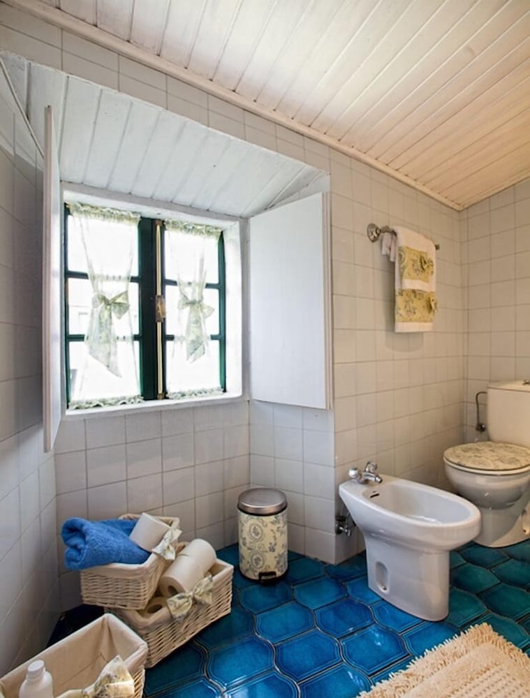 Фото Apartamentos Turísticos la Calleja