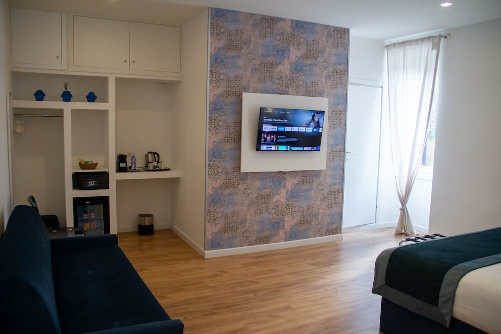 Фото Home at Rome Vatican Suites