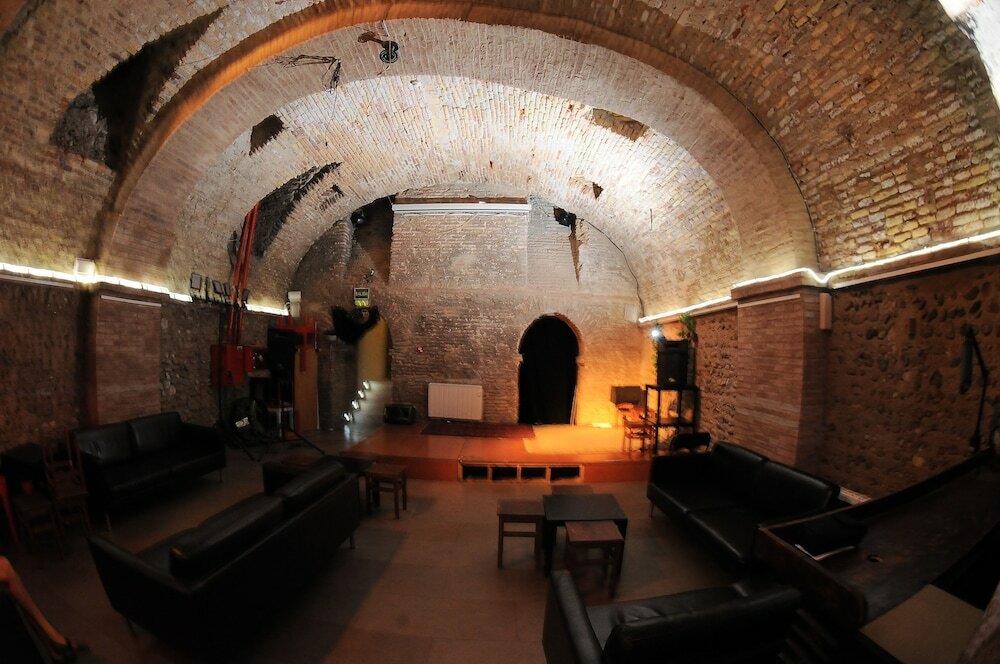 Фото Albergue Zaragoza Hostel