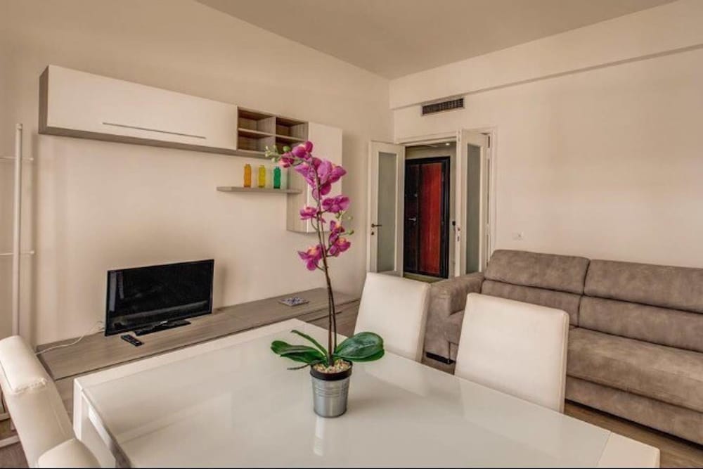 Фото Retro2 Vaticano-max 4 pax